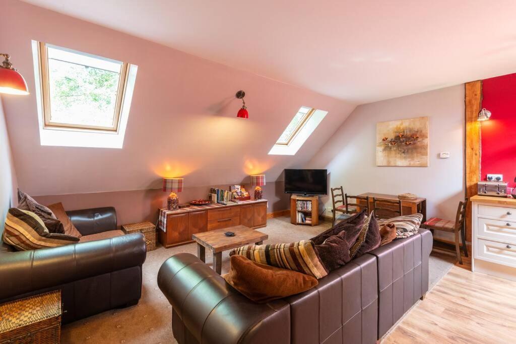 The Beeches Studio, Highlands Of Scotland Ньютонмор Екстер'єр фото