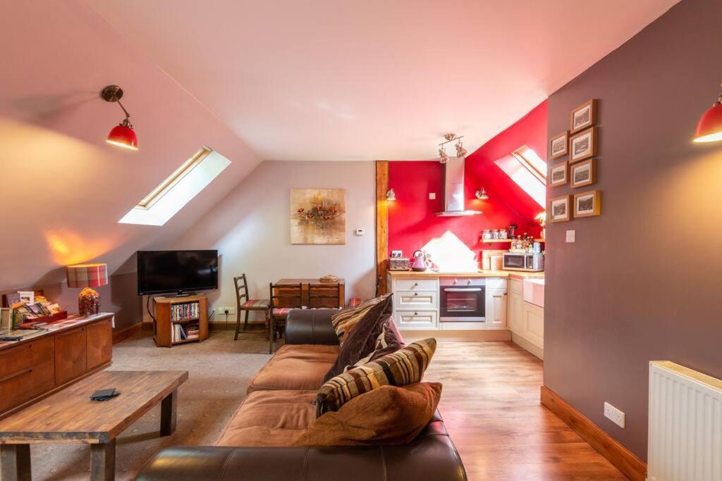 The Beeches Studio, Highlands Of Scotland Ньютонмор Екстер'єр фото
